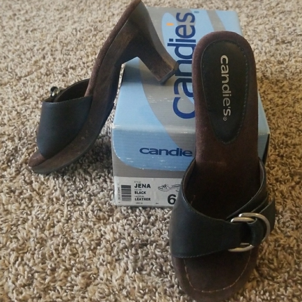 Candies Jena, black leather, wooden sole
